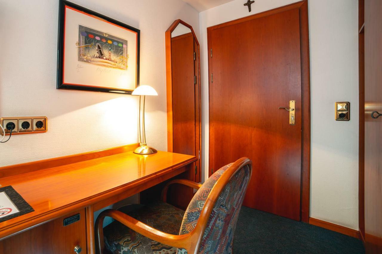 Alte Posthalterei Bed & Breakfast Ойскирхен Екстериор снимка